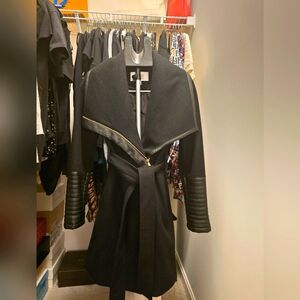 Badgley Mischka Coat xs